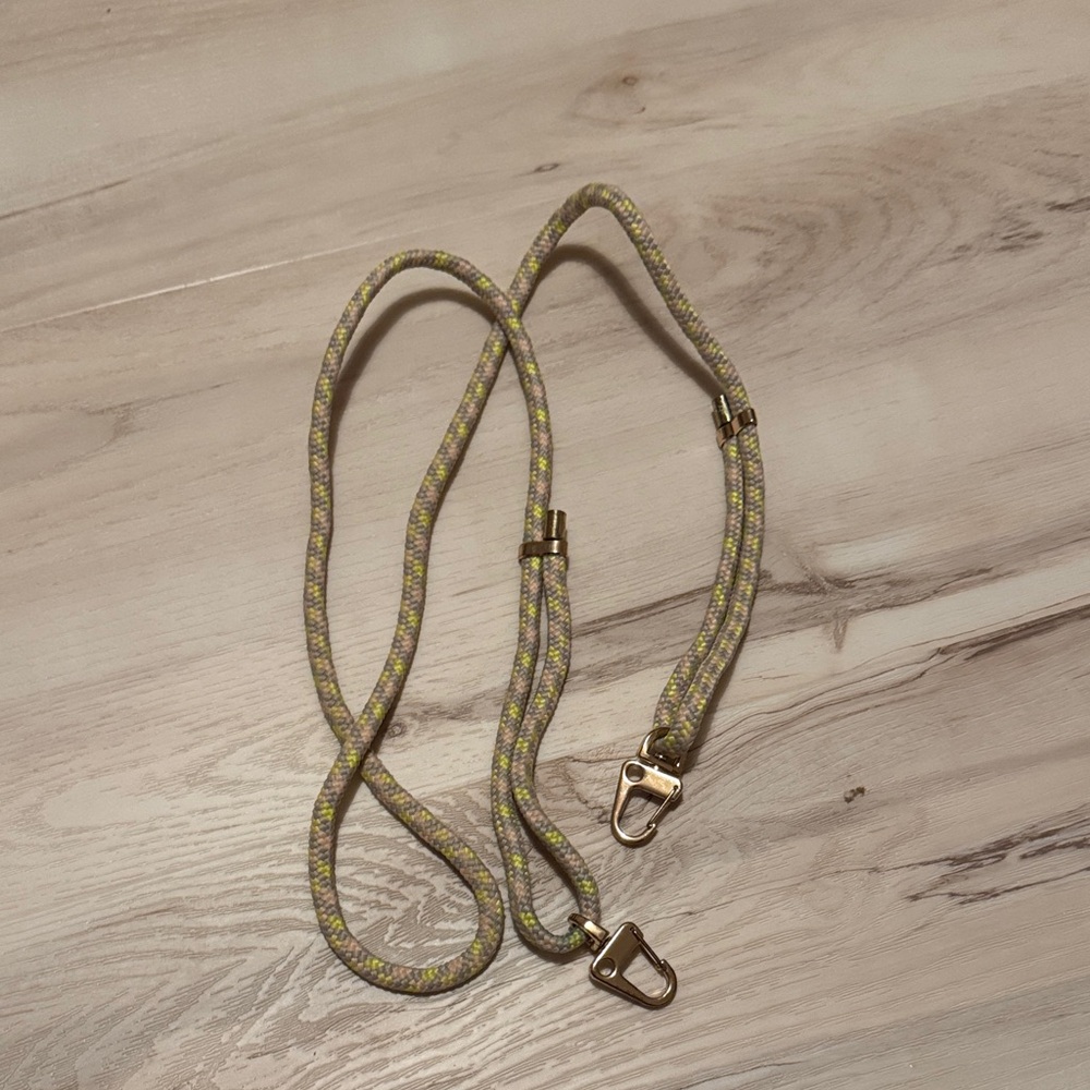 The CAEP crossbody adjustable phone strap